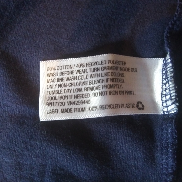 Two t-shirts size 2-3 toddler - Picture 4 of 11